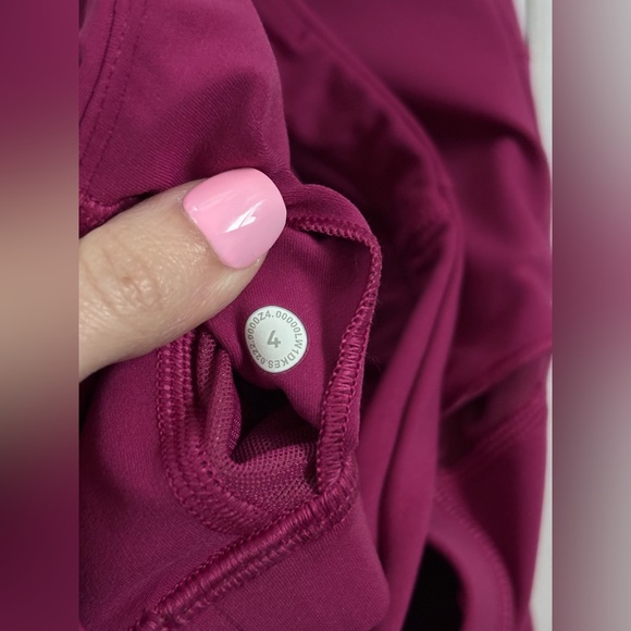 Lululemon Align High Neck Top size 4Magenta Purple - Picture 3 of 3